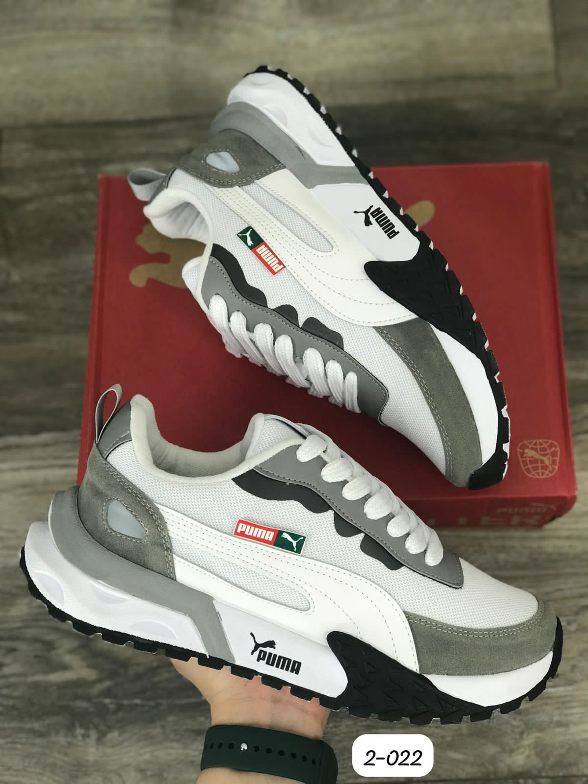 Tenis Puma Edición Ferrari para caballero – Estilo urbano, ajuste cómodo y diseño de alto rendimiento