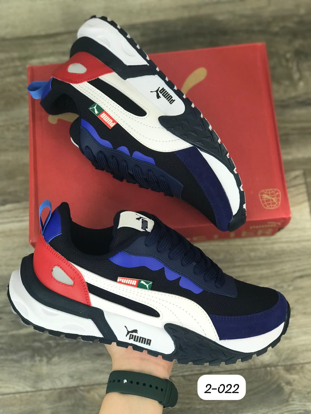 Tenis Puma Edición Ferrari para caballero – Estilo urbano, ajuste cómodo y diseño de alto rendimiento
