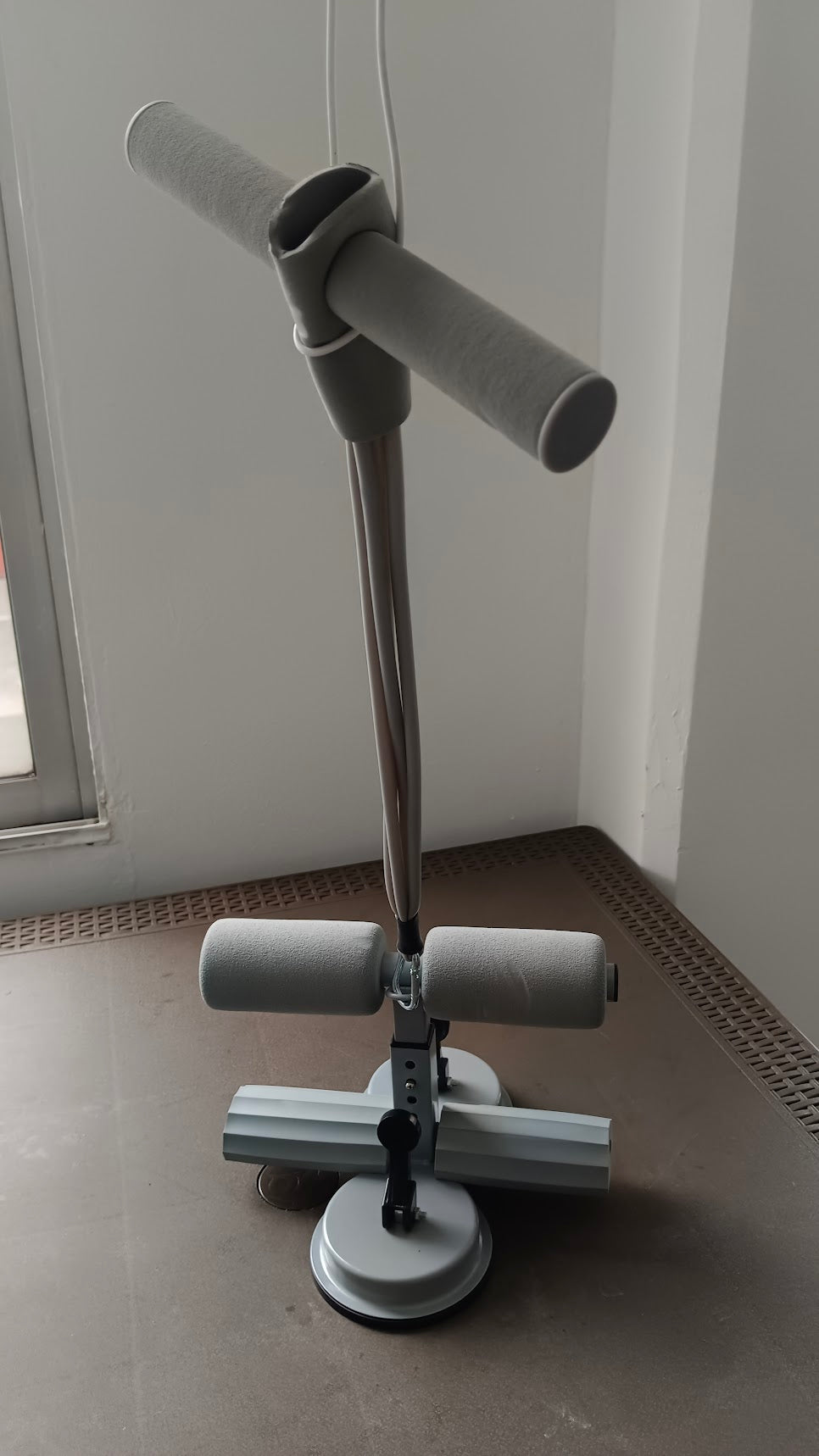 Combo Ejercitador Abdominal con Banda de Resistencia y Base de Succión Ajustable