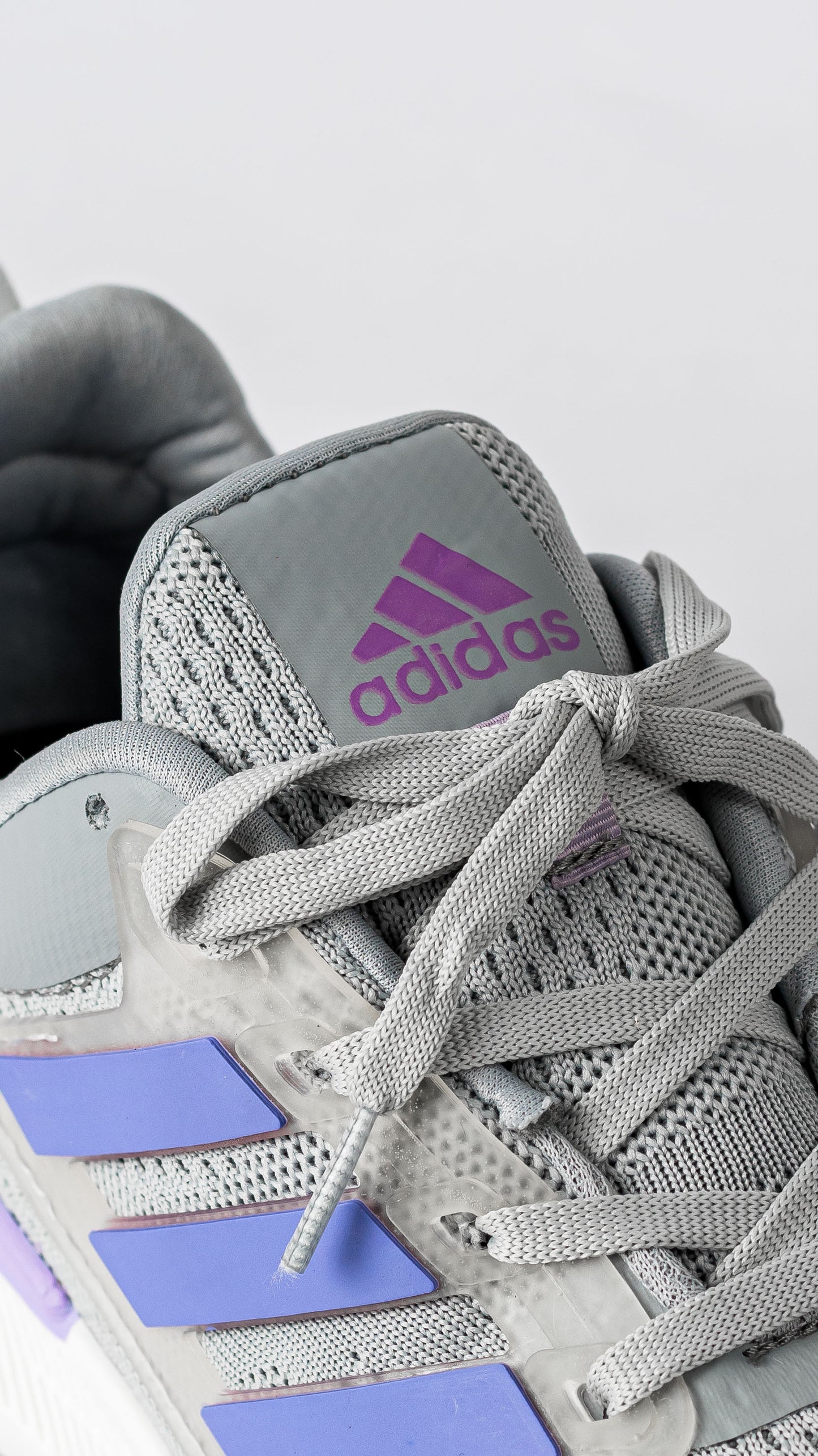 Tenis Adidas Ultraboost para Mujer – Diseño Original y Máximo Confort