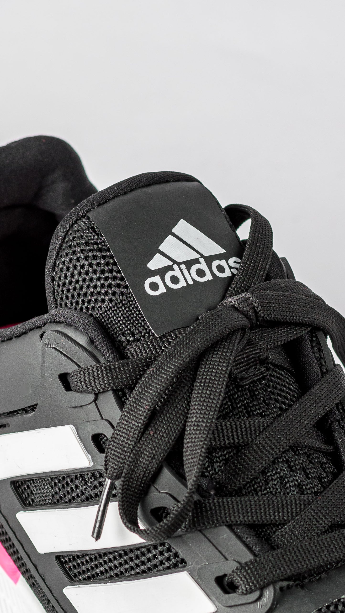 Tenis Adidas Ultraboost para Mujer – Diseño Original y Máximo Confort