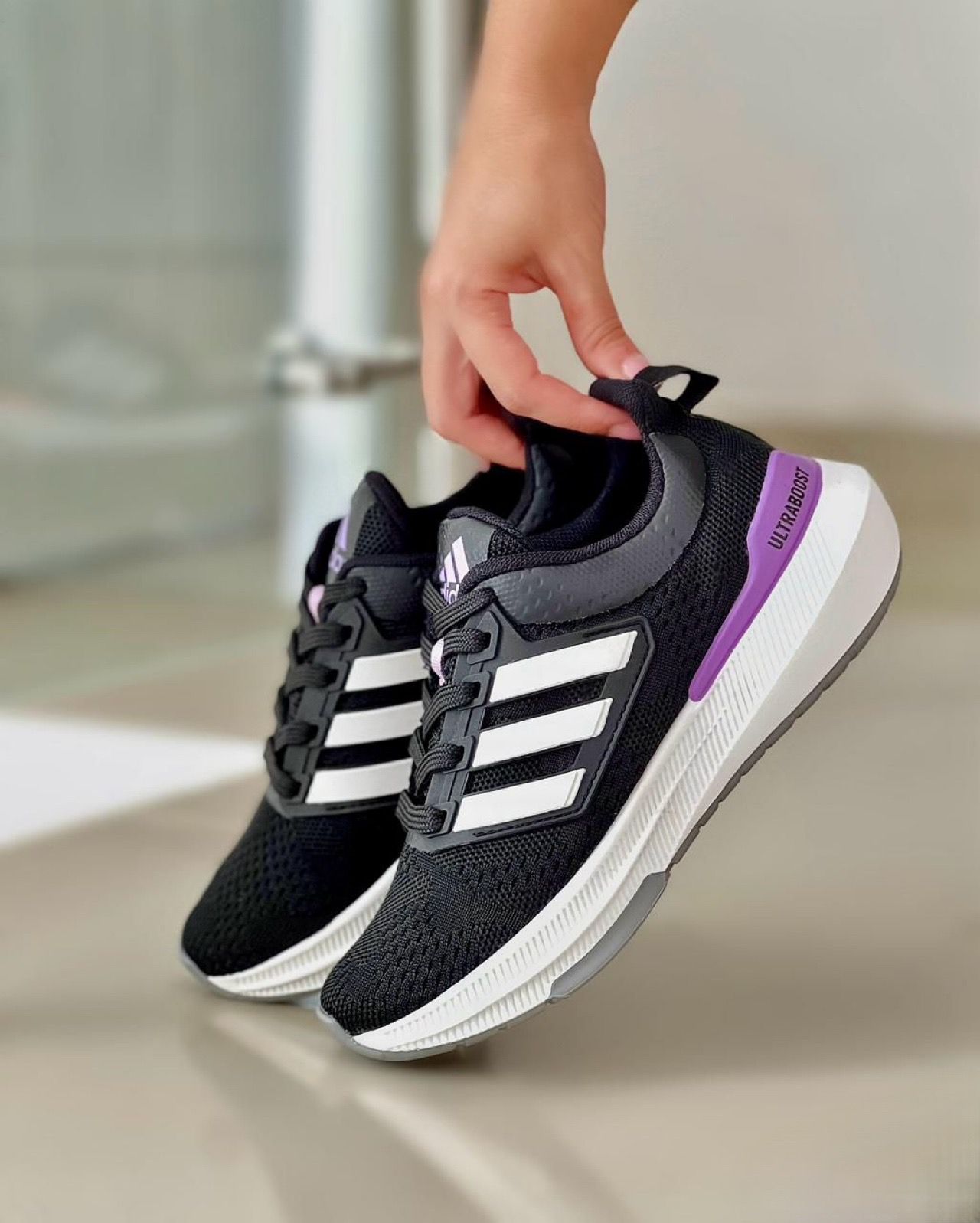 Tenis Adidas Ultraboost para Mujer – Diseño Original y Máximo Confort