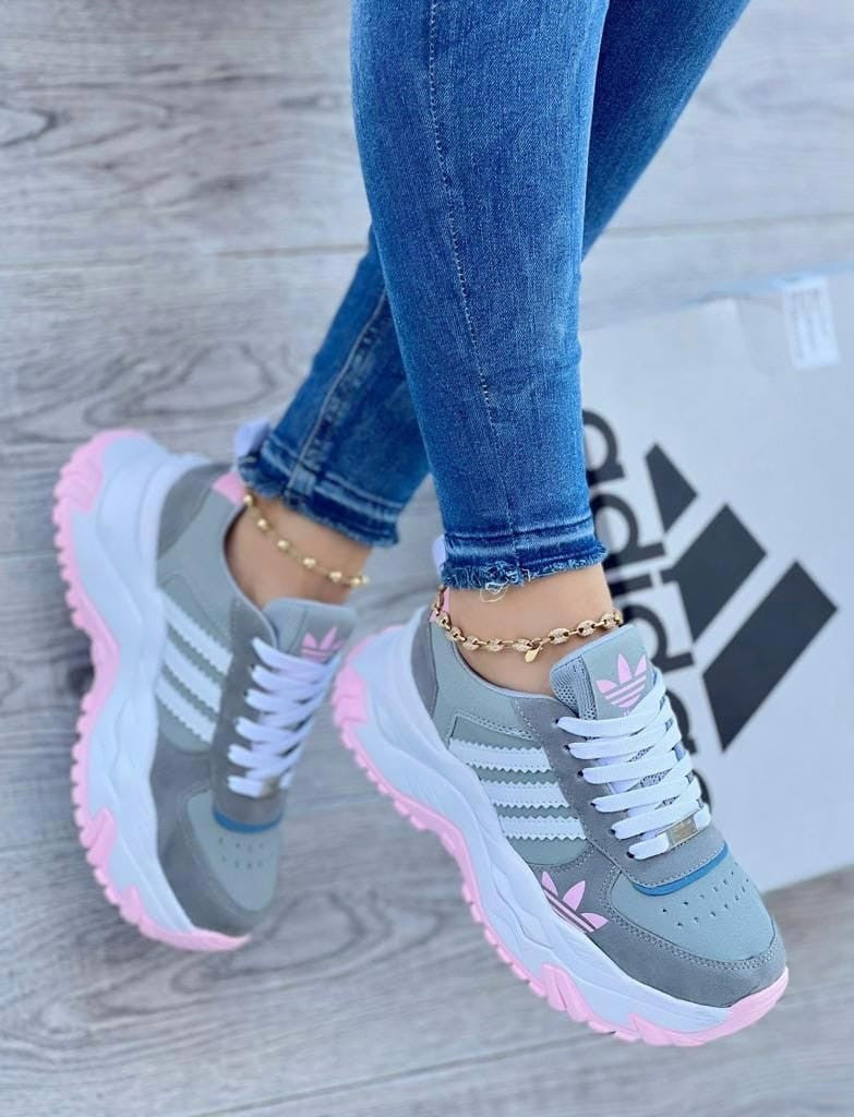 Tenis Adidas Dama Suela Alta – Estilo y Comodidad que Eleva Tu Look