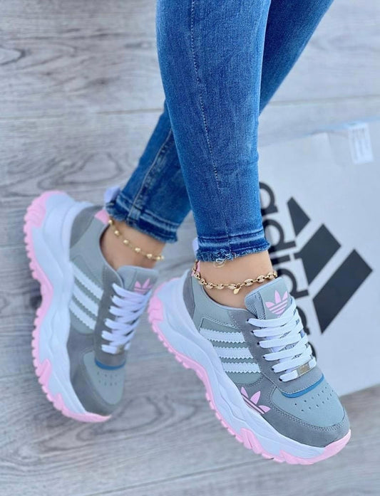 Tenis Adidas Dama Suela Alta – Estilo y Comodidad que Eleva Tu Look