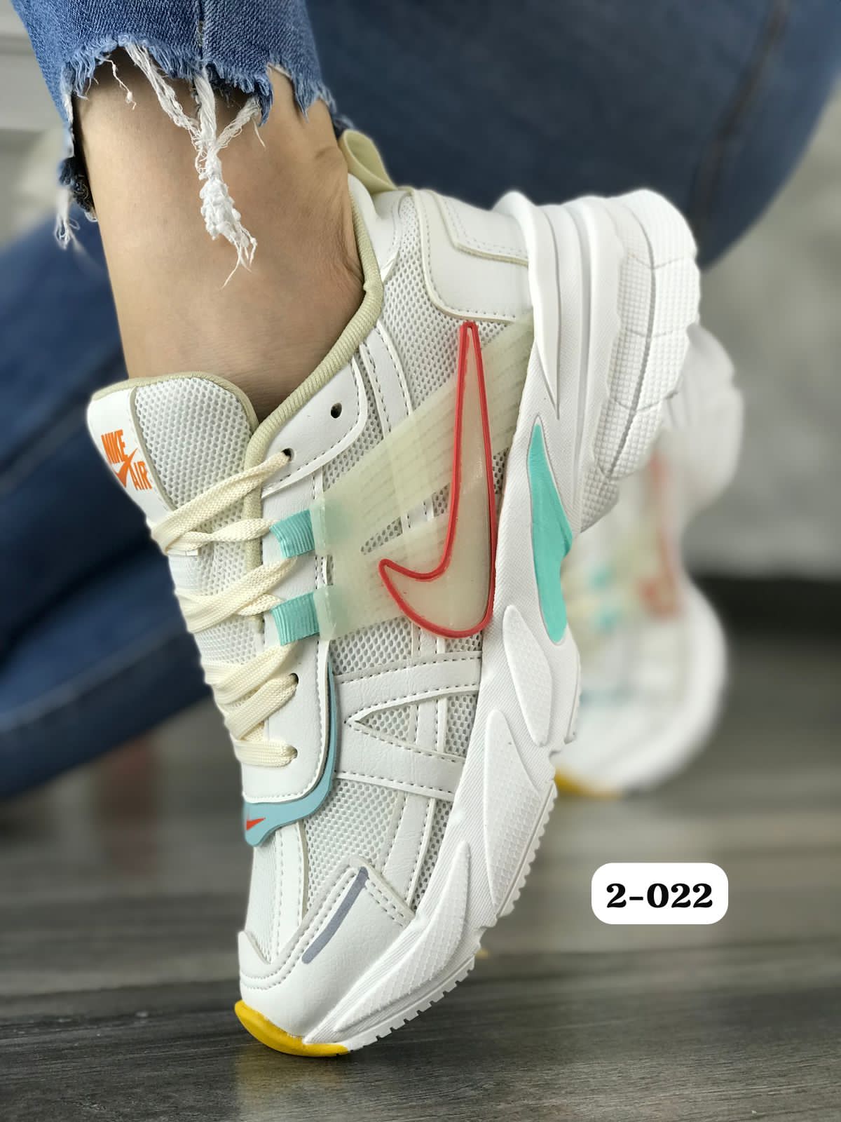 Tenis Nike Air Vomero - Moda y Comodidad Deportiva