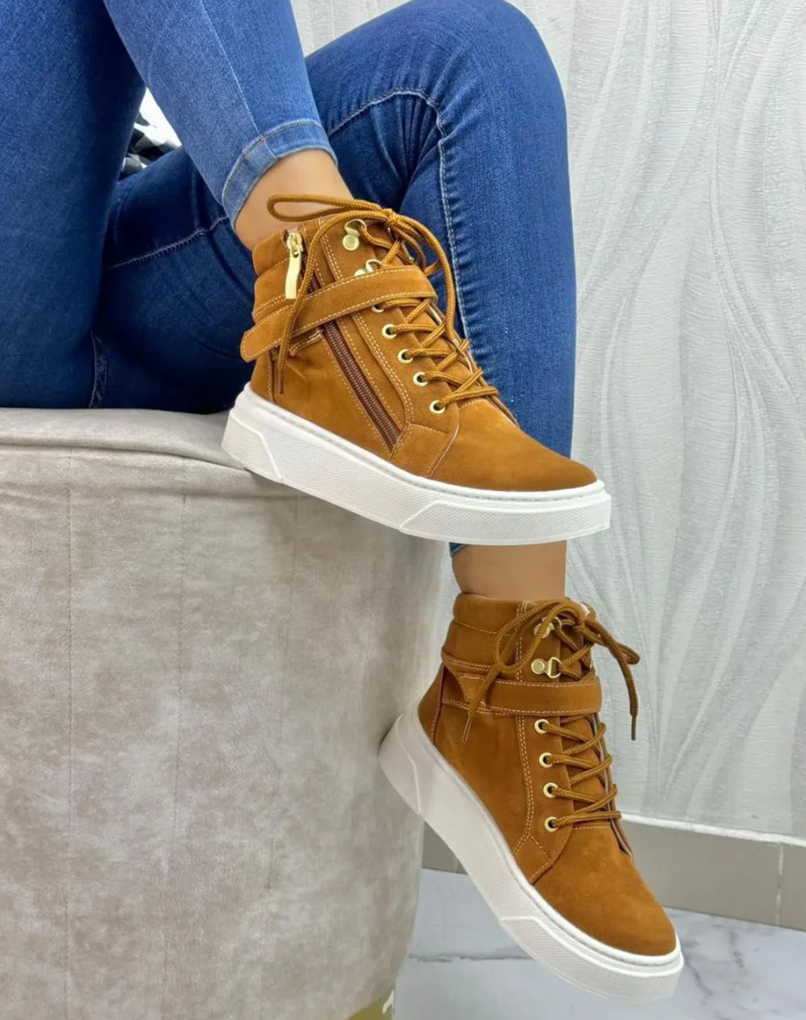 Bota Deportiva Urbana para Mujer - Gamuza Premium con Plataforma Alta