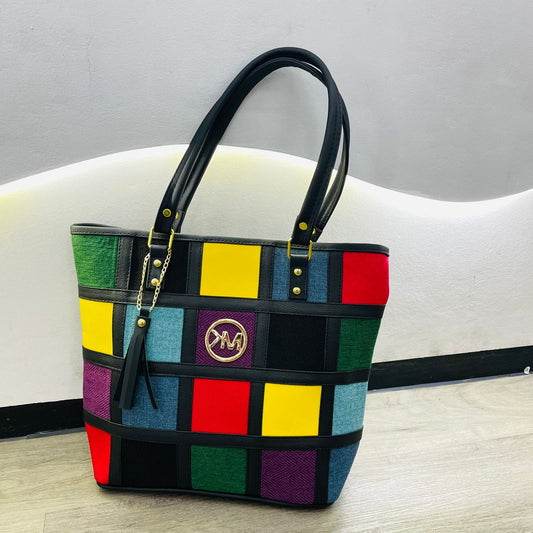 Bolso Michael Kors Edición Rihanna - Elegancia y Versatilidad en Colores Exclusivos