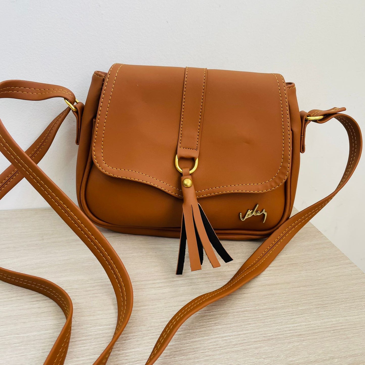 Bolso Vélez para Dama – Diseño Elegante y Compacto