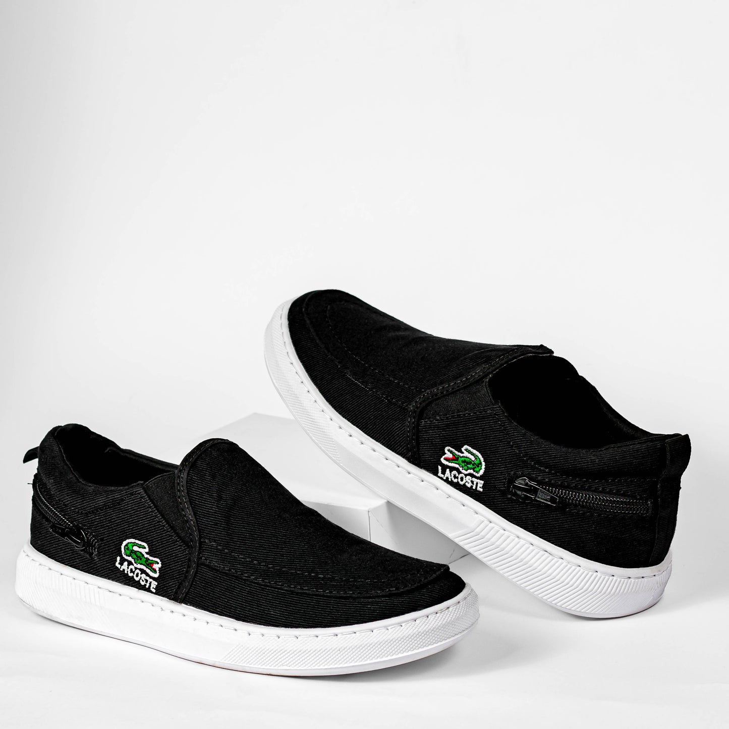 Tenis Casuales LACOSTE | Diseño Elegante y Confortable