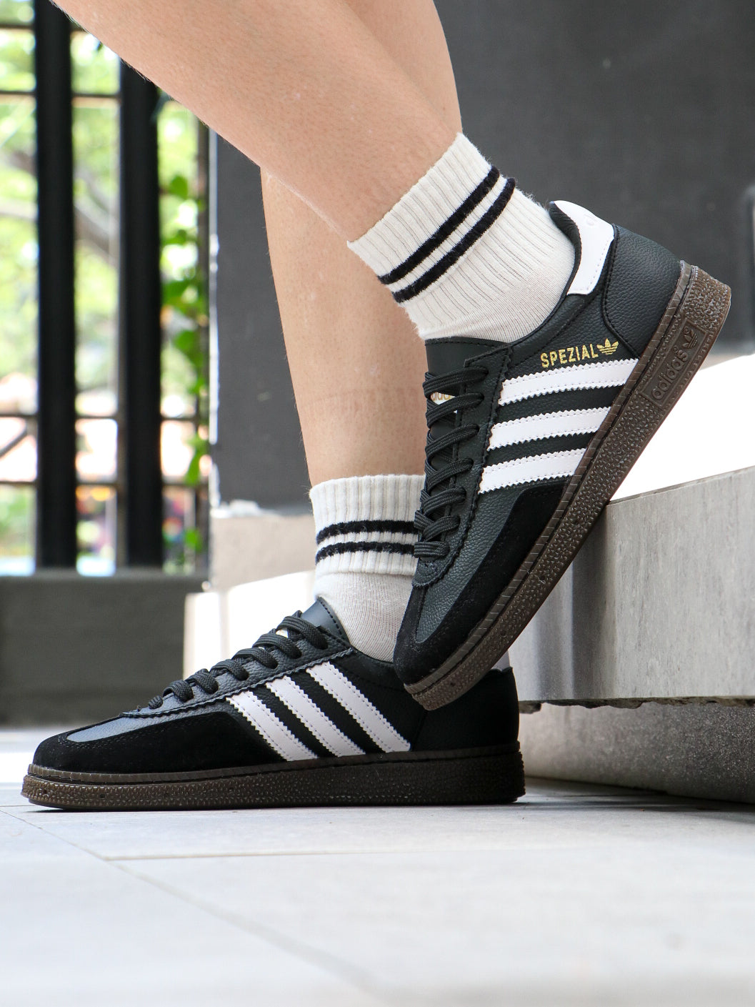 Tenis Adidas Spezial - Estilo Clásico y Confort Urbano